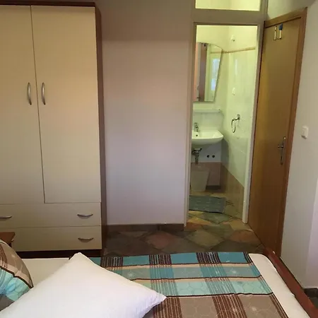 Апартаменты With Parking Space - 24289 *
